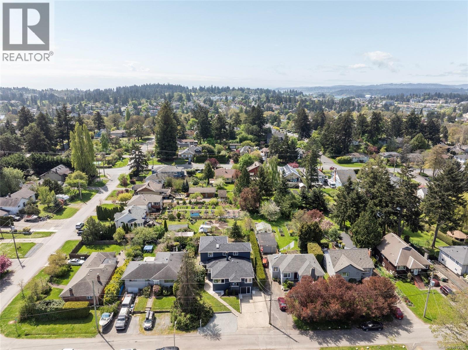715 Middleton St, Saanich, British Columbia  V9A 2E1 - Photo 56 - 1033996