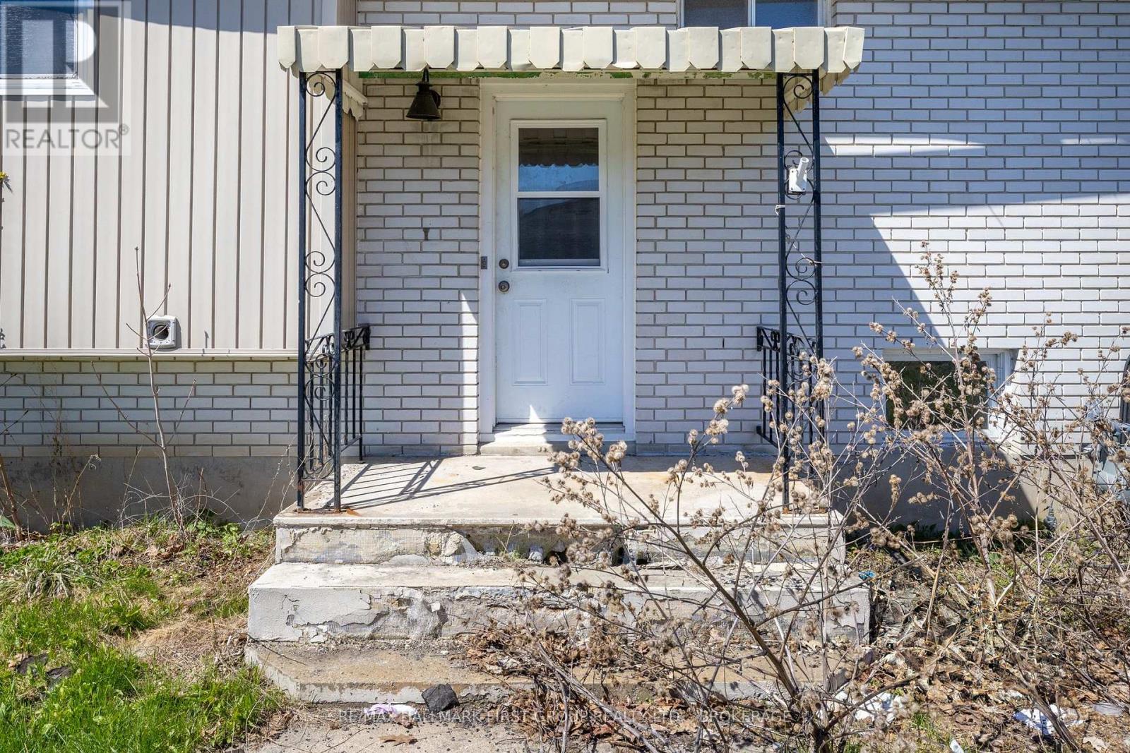 402 Parkview Drive, Kingston, Ontario  K7M 4B3 - Photo 13 - X13064450
