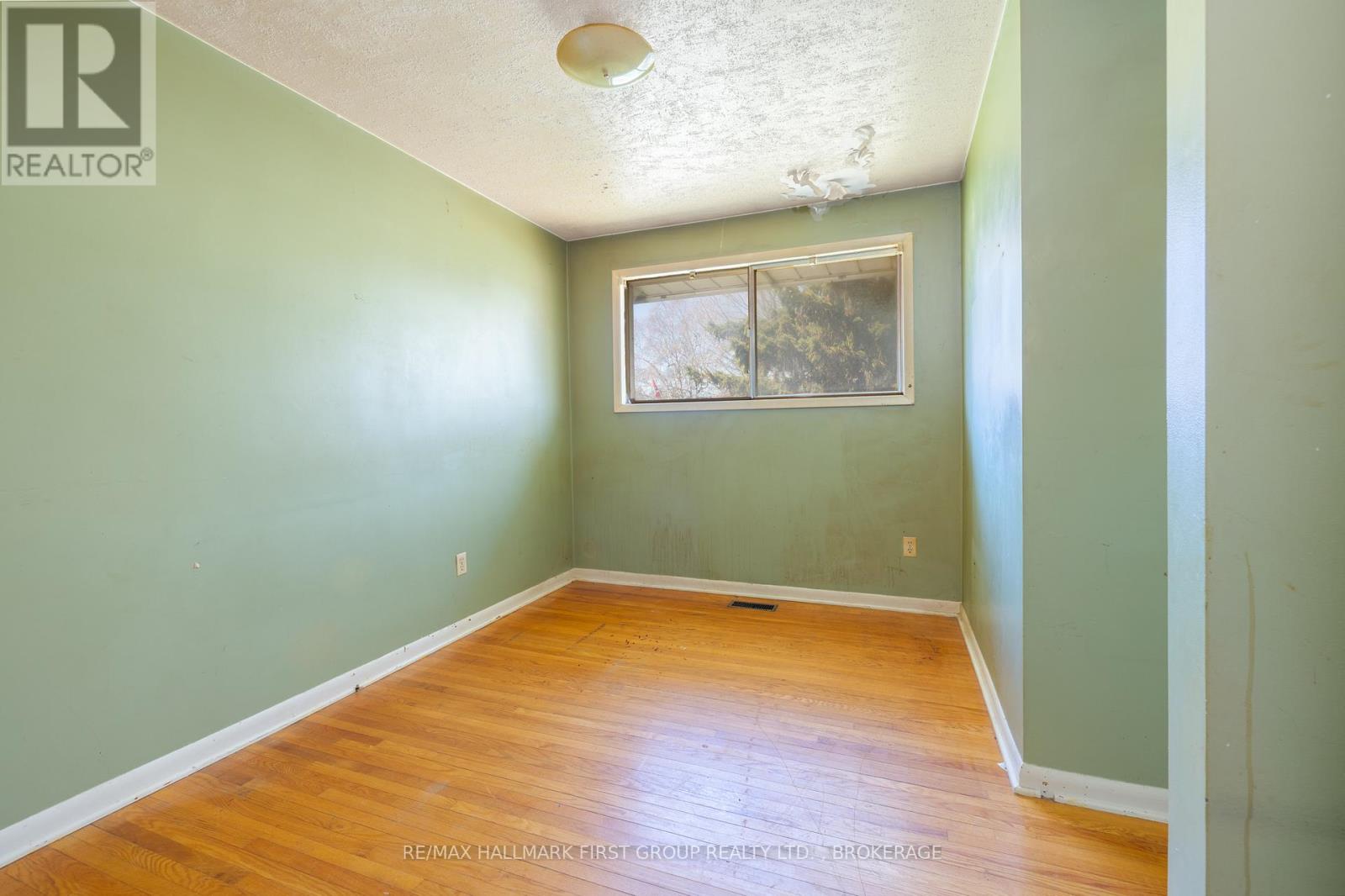 402 Parkview Drive, Kingston, Ontario  K7M 4B3 - Photo 24 - X13064450