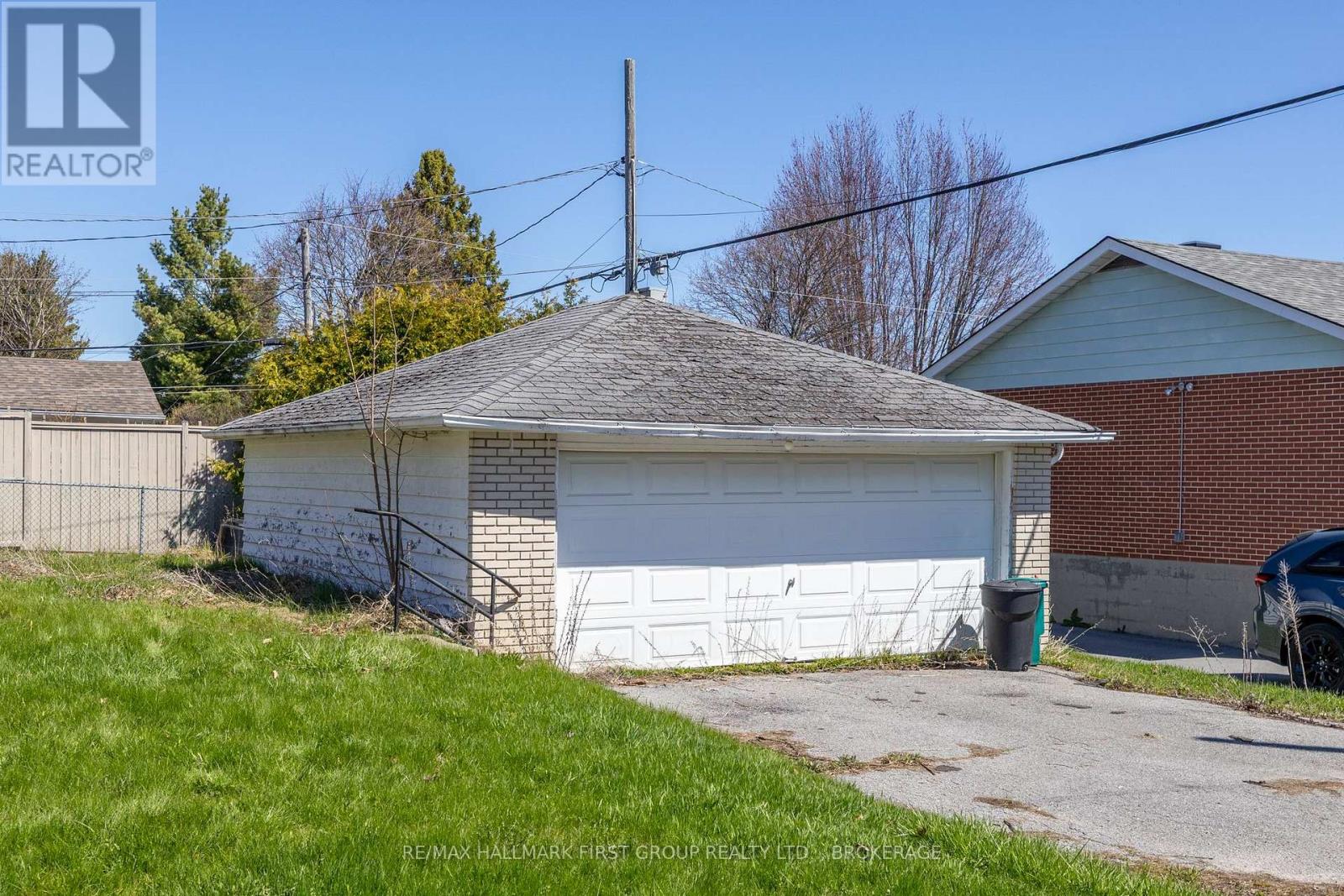 402 Parkview Drive, Kingston, Ontario  K7M 4B3 - Photo 7 - X13064450
