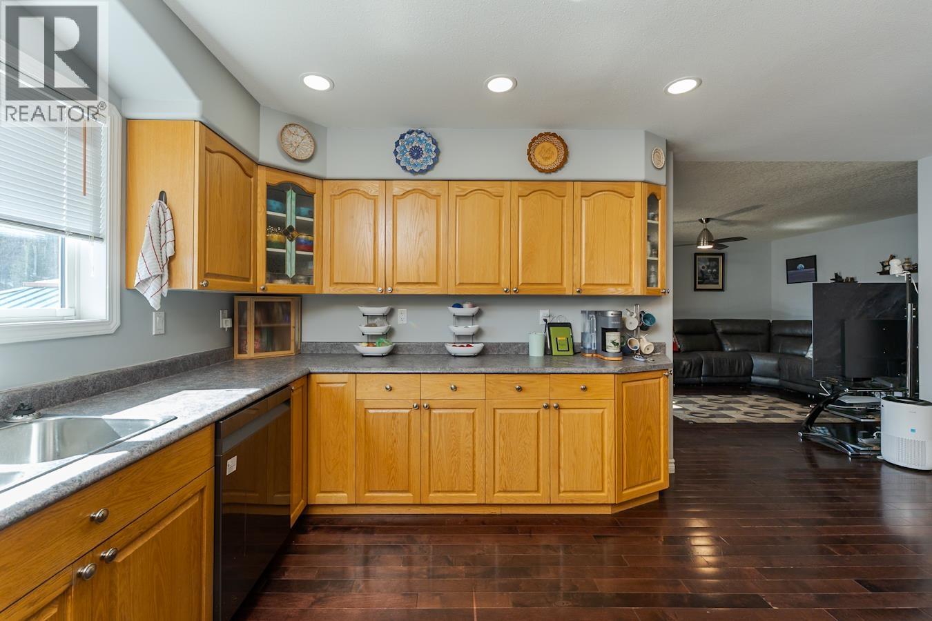 3022 Christopher Crescent, Prince George, British Columbia  V2N 4R9 - Photo 9 - R3117785