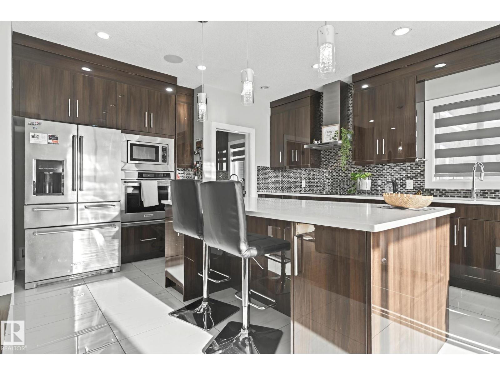 4119 7 Av Sw, Edmonton, Alberta  T6X 2J2 - Photo 11 - E4484939