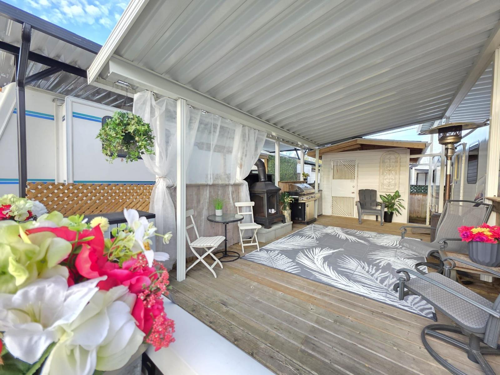 297 8400 Shook Road, Mission, British Columbia  V2V 7L3 - Photo 2 - R3014819