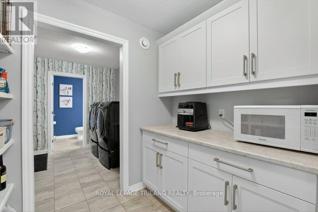 2 Ambrosia Path, St. Thomas, Ontario  N5R 0J8 - Photo 17 - X13064468