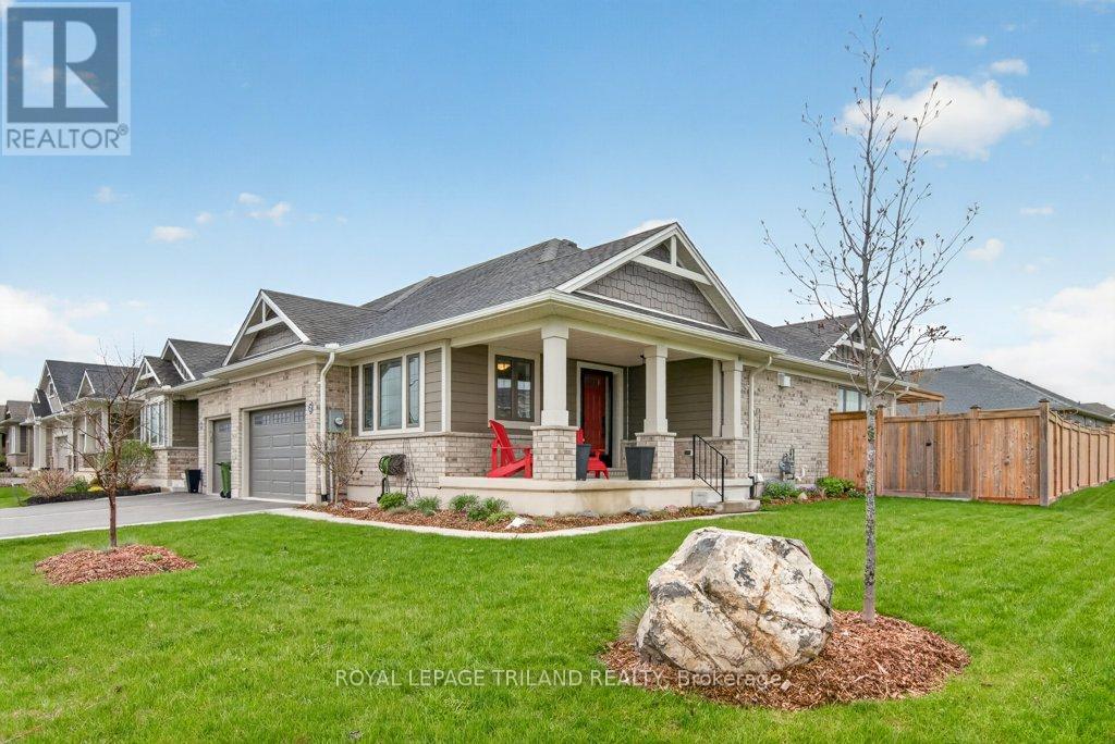 2 Ambrosia Path, St. Thomas, Ontario  N5R 0J8 - Photo 2 - X13064468
