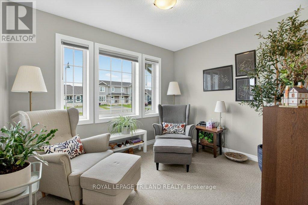 2 Ambrosia Path, St. Thomas, Ontario  N5R 0J8 - Photo 6 - X13064468