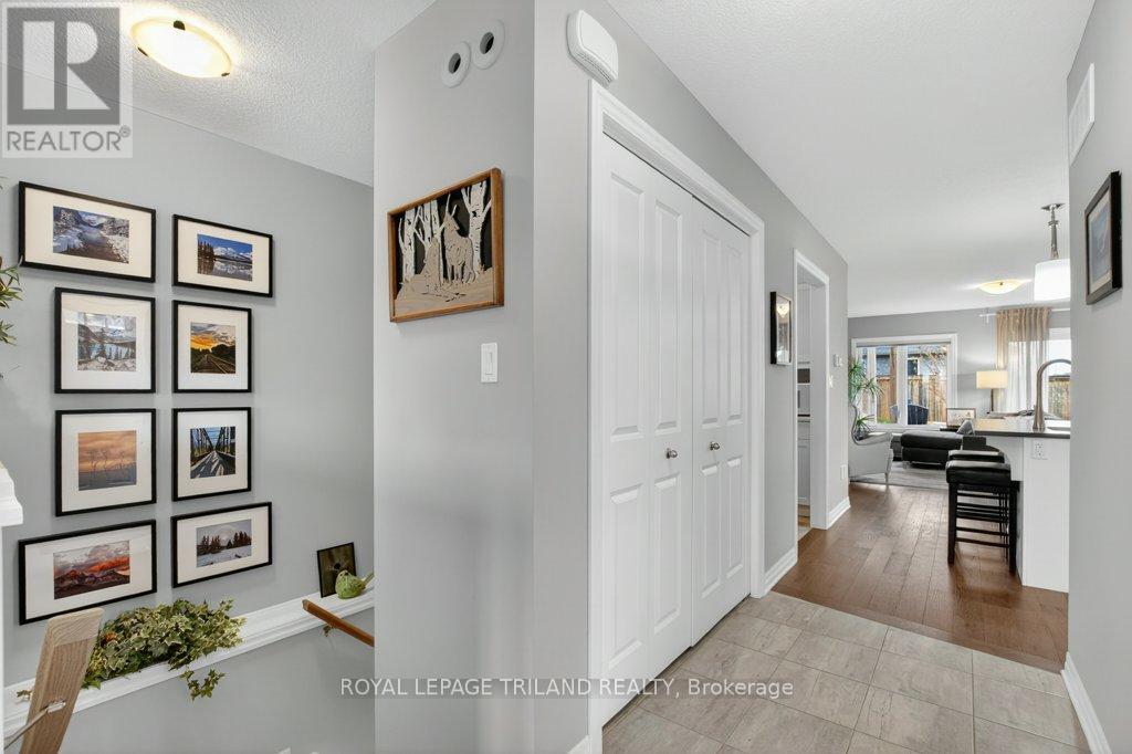 2 Ambrosia Path, St. Thomas, Ontario  N5R 0J8 - Photo 8 - X13064468