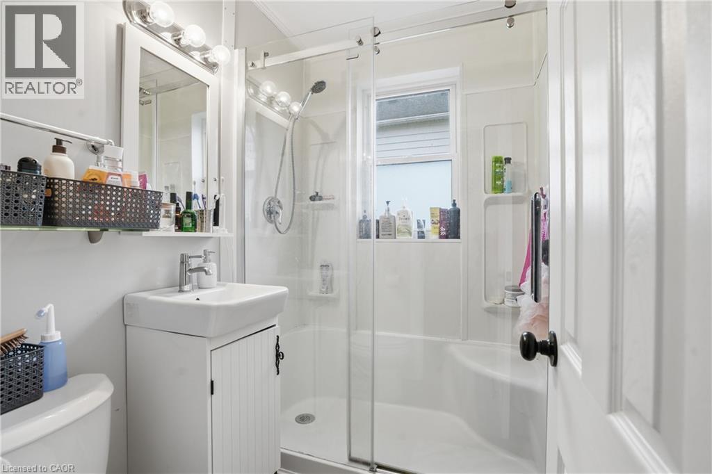 22 Greenwood Avenue, Welland, Ontario  L3C 4B2 - Photo 17 - 40814949