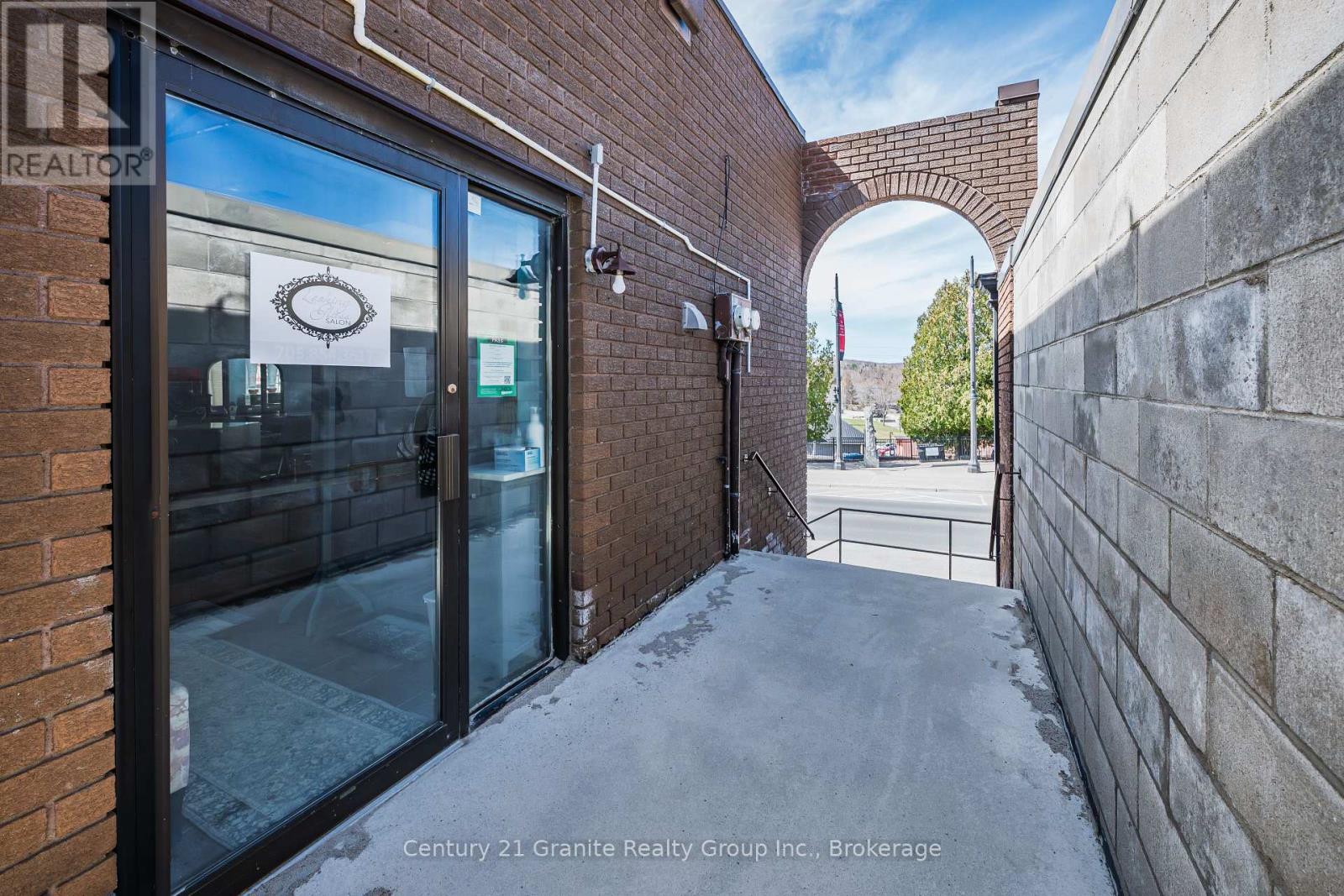 152 Highland Street, Dysart Et Al, Ontario  K0M 1S0 - Photo 19 - X12771076