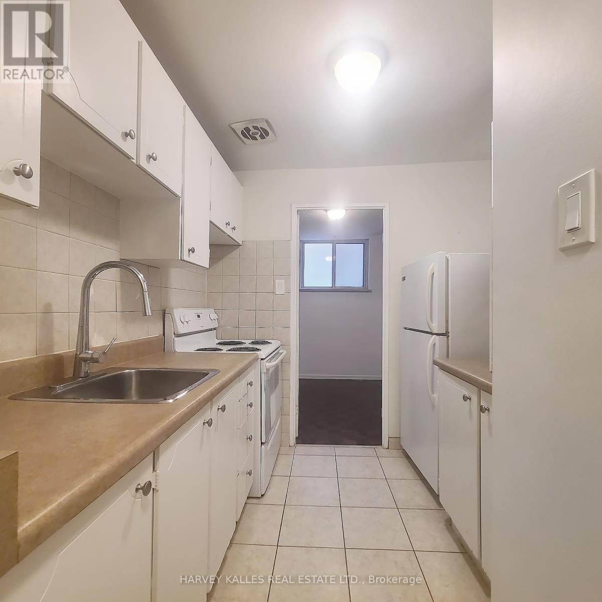 4 - 570 Eglinton Avenue W, Toronto, Ontario  M5N 1B7 - Photo 4 - C13063920