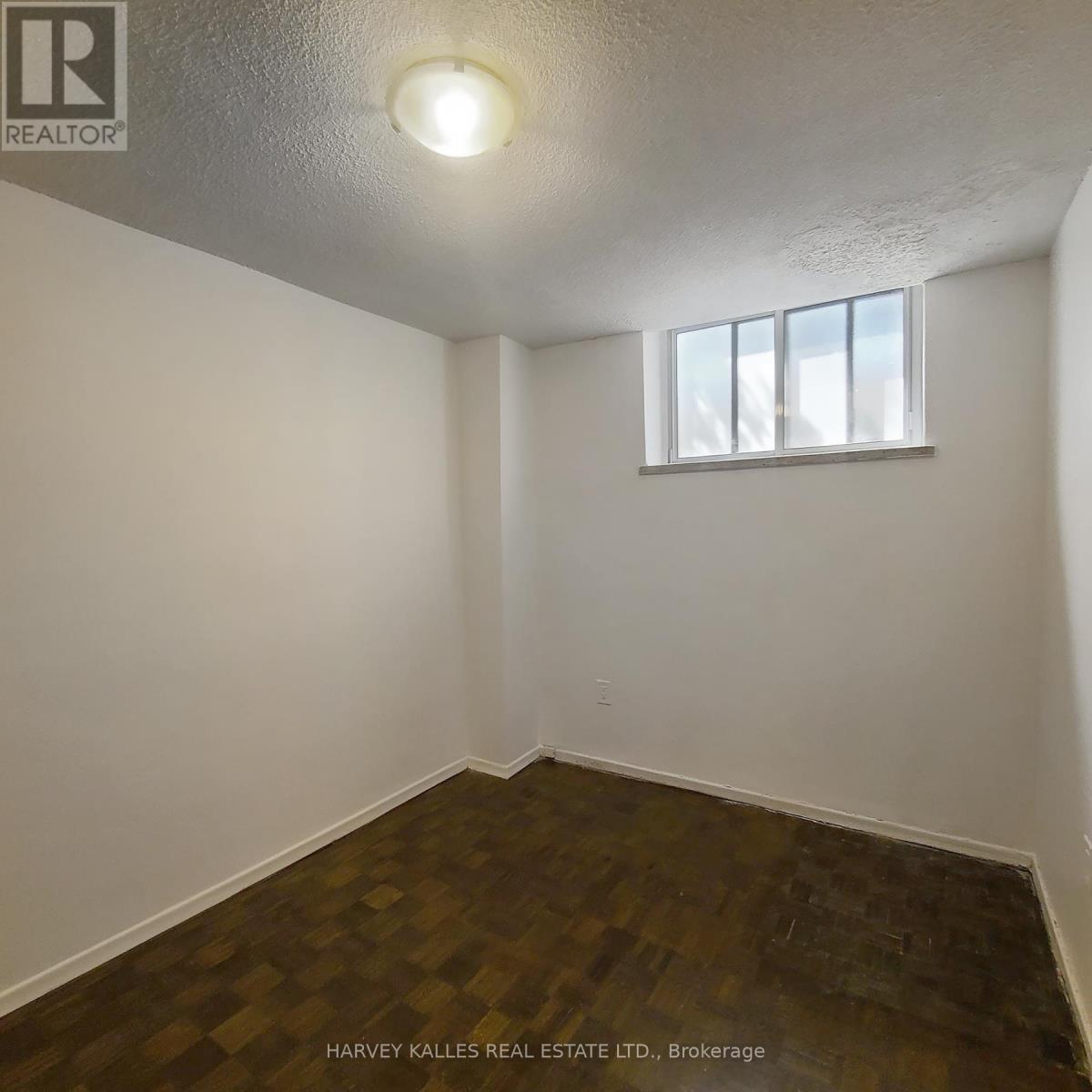 4 - 570 Eglinton Avenue W, Toronto, Ontario  M5N 1B7 - Photo 12 - C13063920