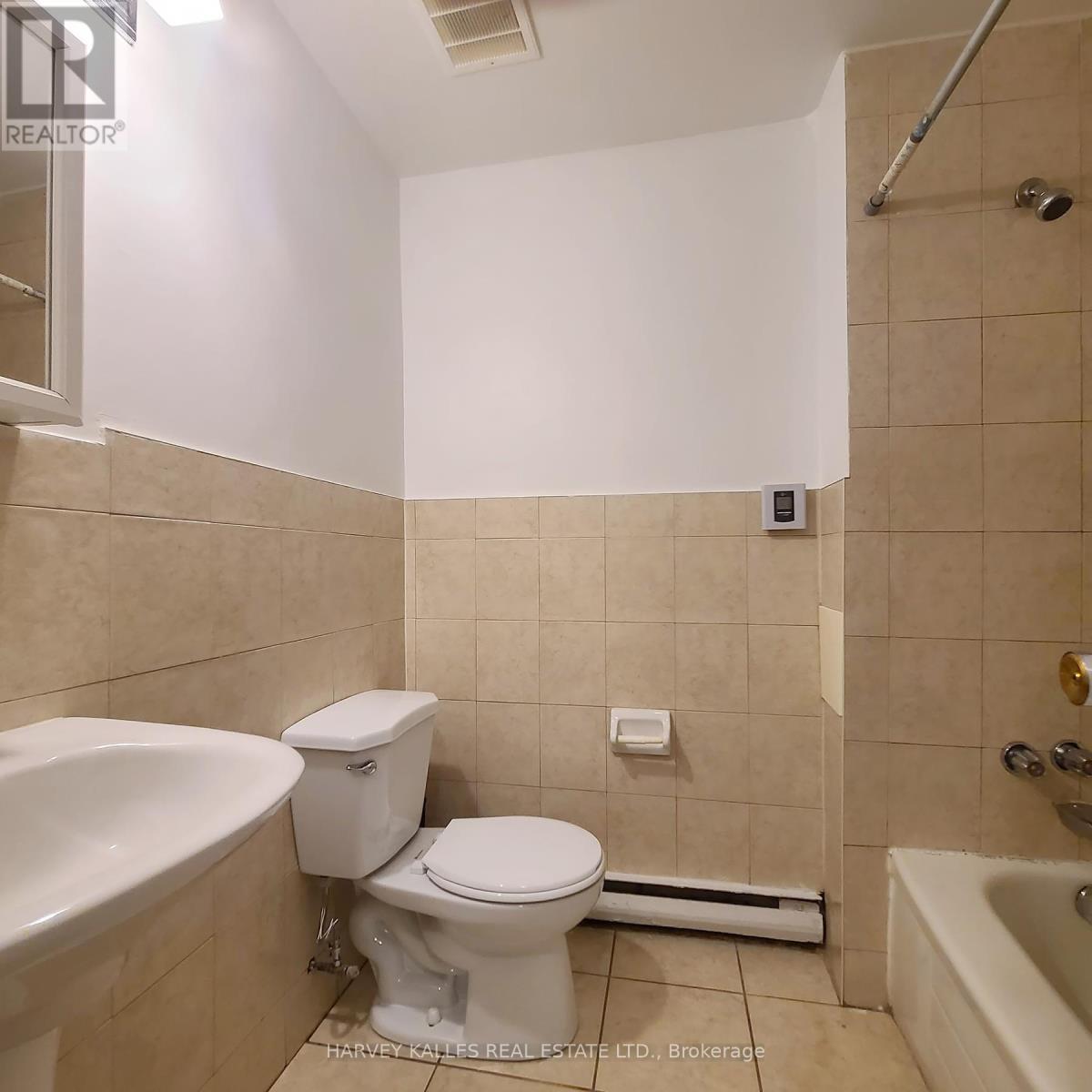 4 - 570 Eglinton Avenue W, Toronto, Ontario  M5N 1B7 - Photo 13 - C13063920