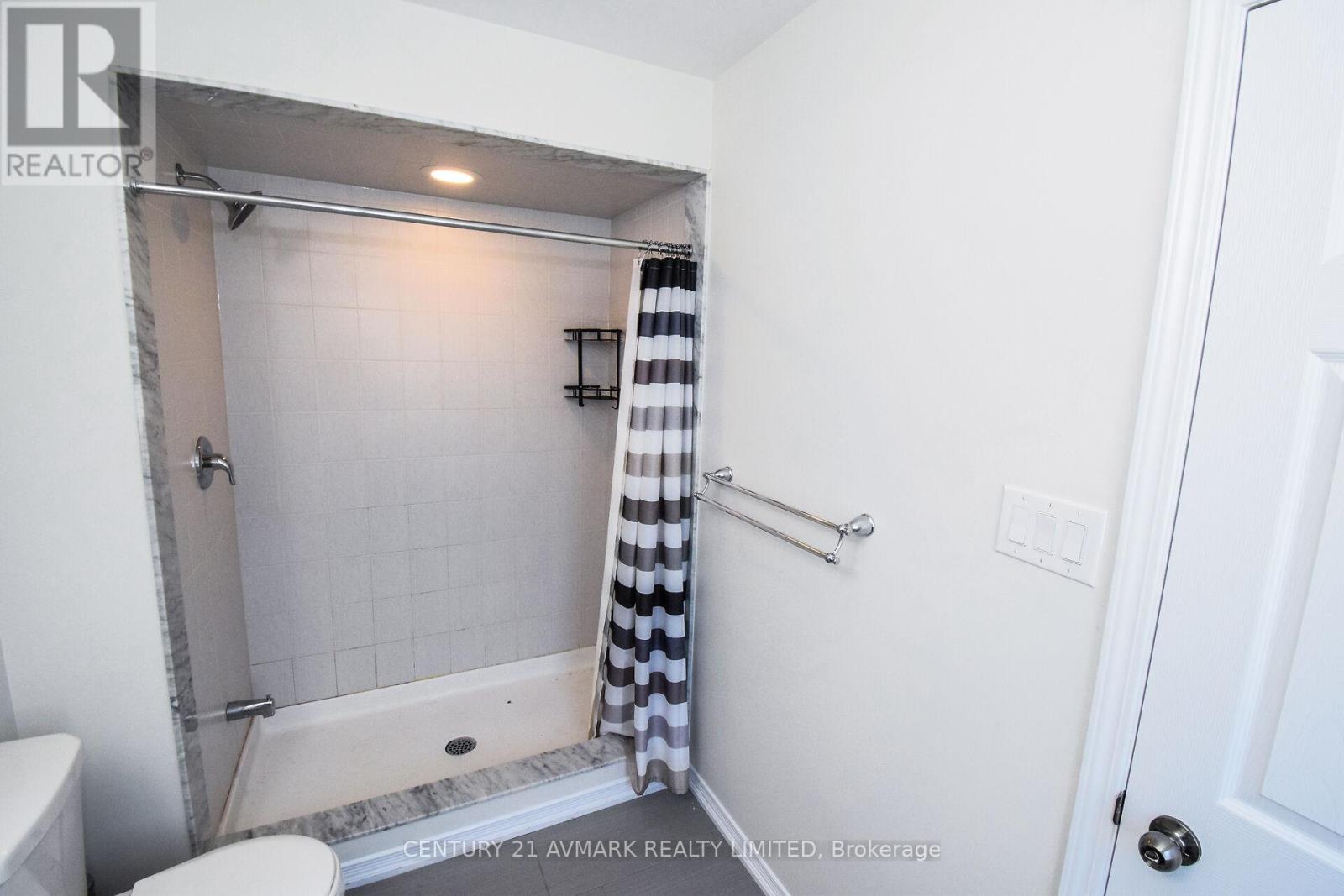 7719 Buckeye Crescent, Niagara Falls, Ontario  L2H 0P2 - Photo 11 - X13064494