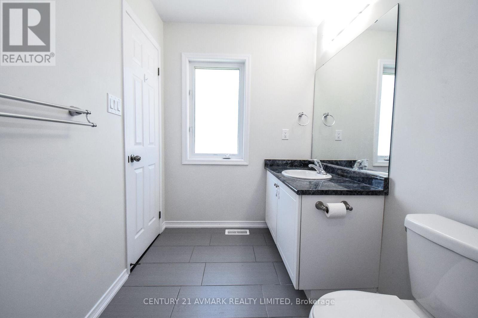 7719 Buckeye Crescent, Niagara Falls, Ontario  L2H 0P2 - Photo 12 - X13064494