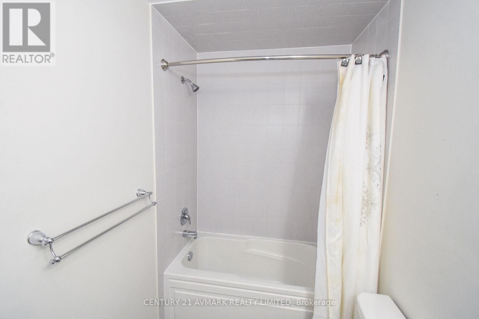 7719 Buckeye Crescent, Niagara Falls, Ontario  L2H 0P2 - Photo 18 - X13064494