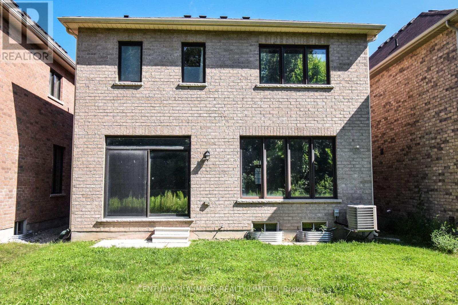 7719 Buckeye Crescent, Niagara Falls, Ontario  L2H 0P2 - Photo 2 - X13064494