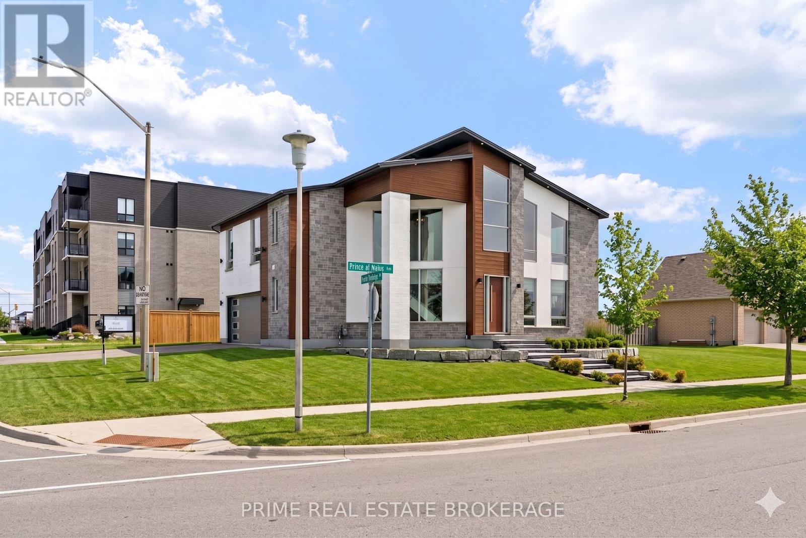 115 South Carriage Road, London North, Ontario  N6H 0C6 - Photo 44 - X12827836