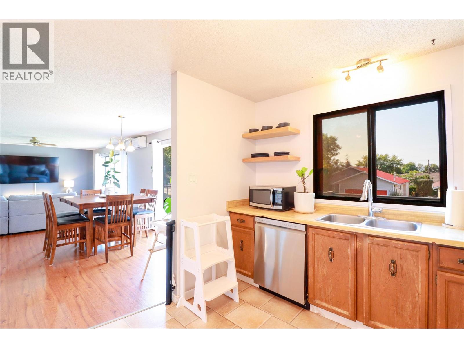 115 Phoenix Avenue, Penticton, British Columbia  V2A 2Z6 - Photo 10 - 10385430