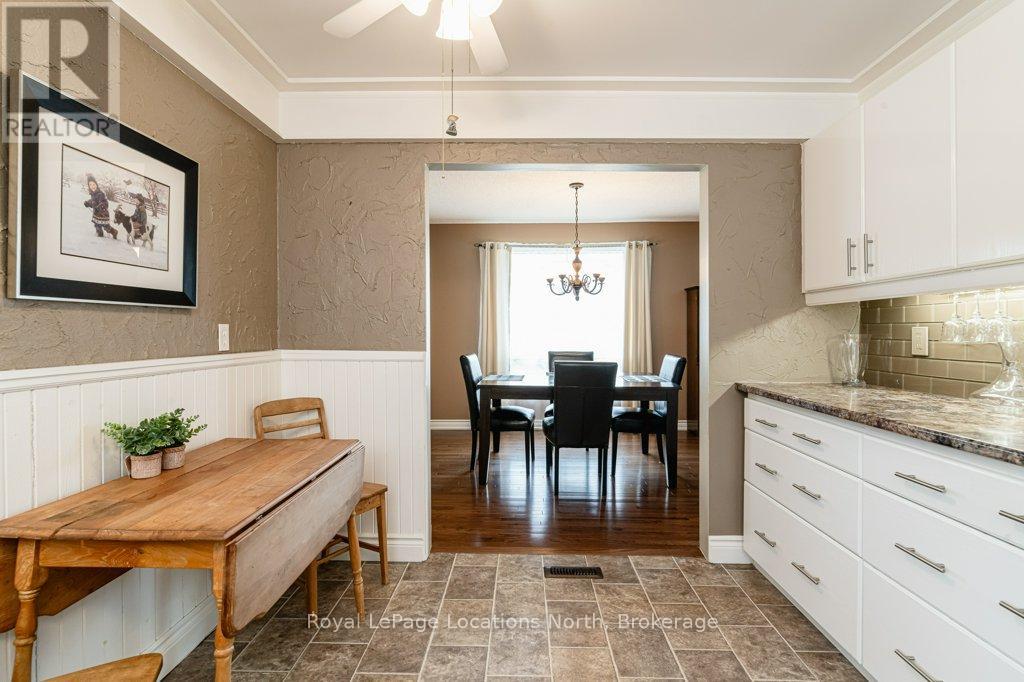 269 Pine Drive, Barrie, Ontario  L4N 4H9 - Photo 13 - S13064438