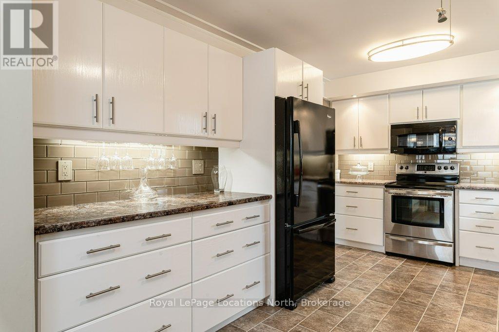 269 Pine Drive, Barrie, Ontario  L4N 4H9 - Photo 15 - S13064438