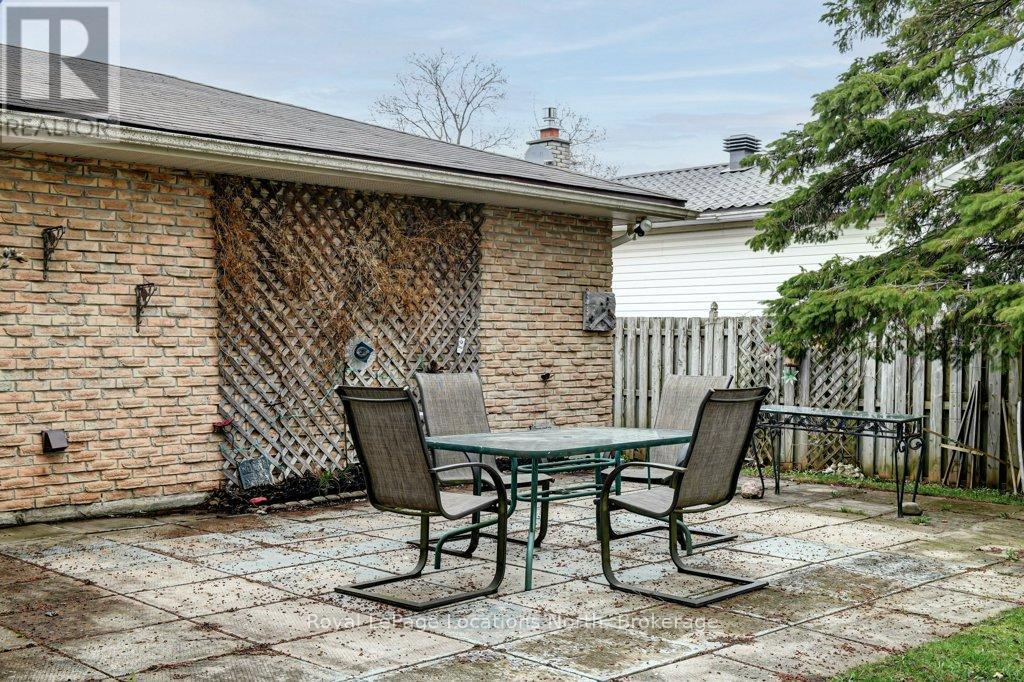 269 Pine Drive, Barrie, Ontario  L4N 4H9 - Photo 39 - S13064438