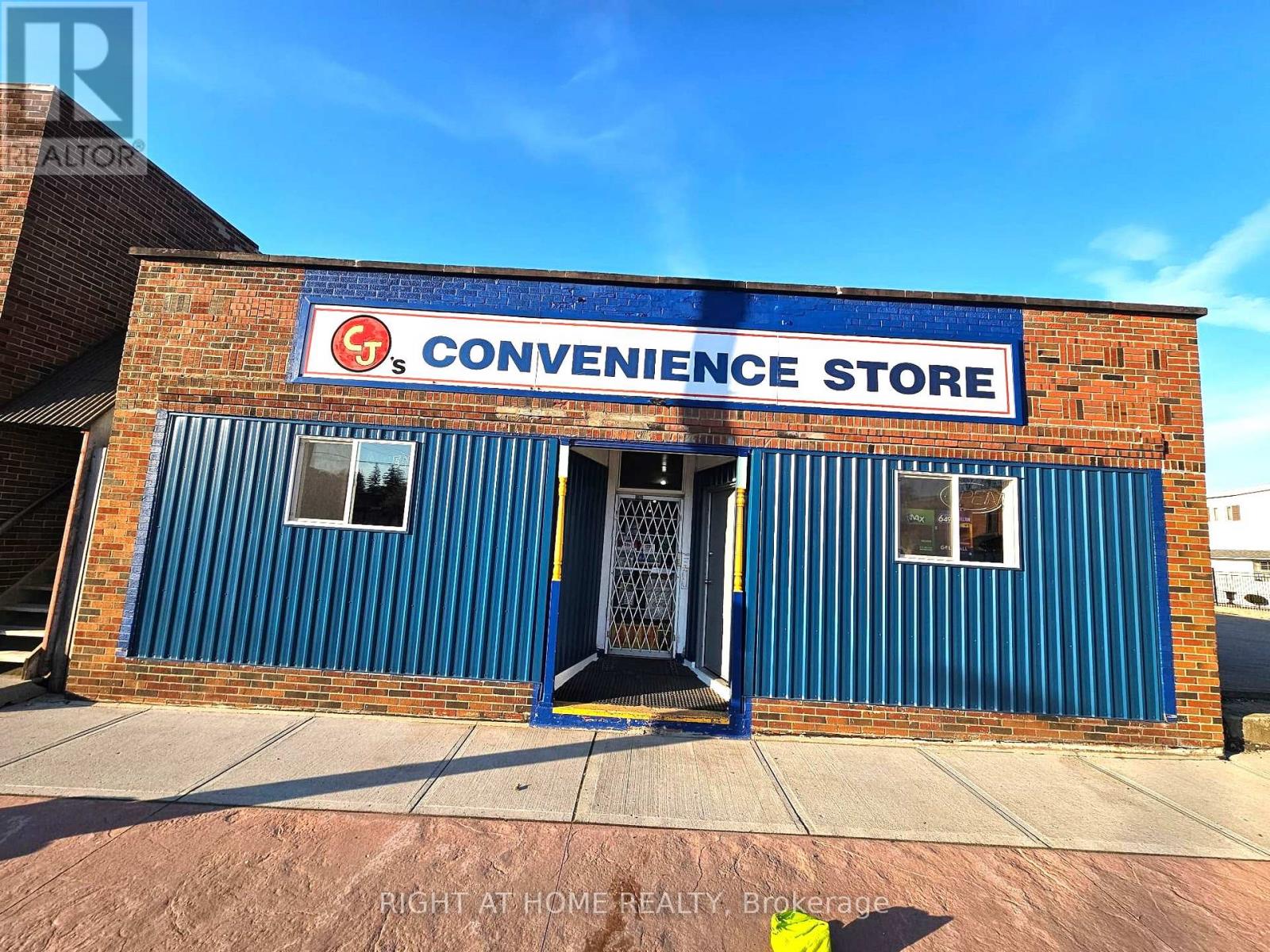 62 KING STREET, Norfolk, Ontario