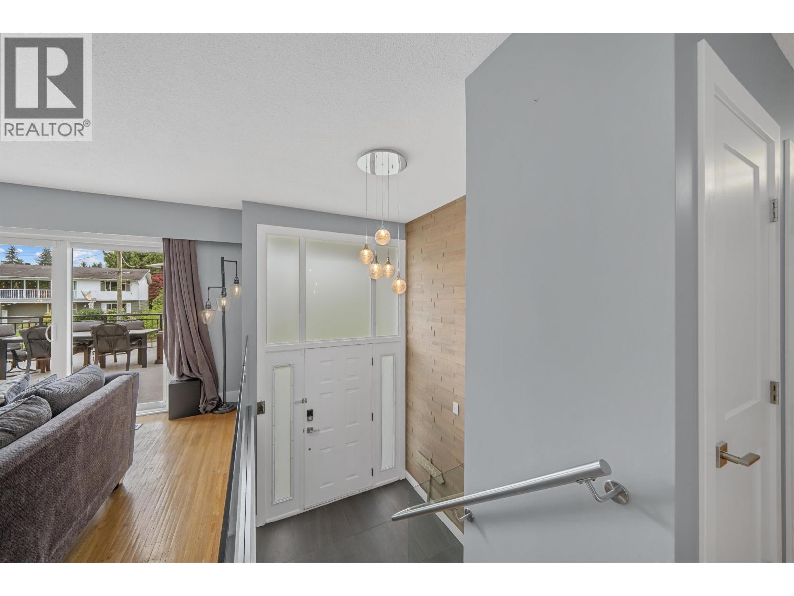 2115 Audrey Drive, Port Coquitlam, British Columbia  V3C 1G9 - Photo 6 - R3117822