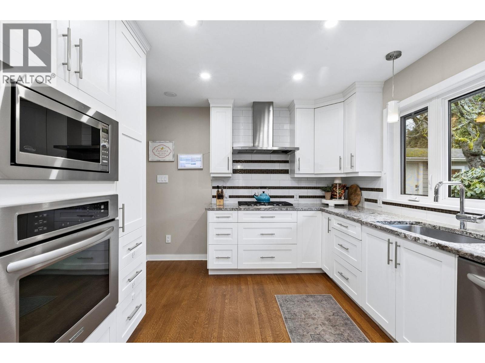 4384 Highland Boulevard, North Vancouver, British Columbia  V7R 2Z9 - Photo 13 - R3117827