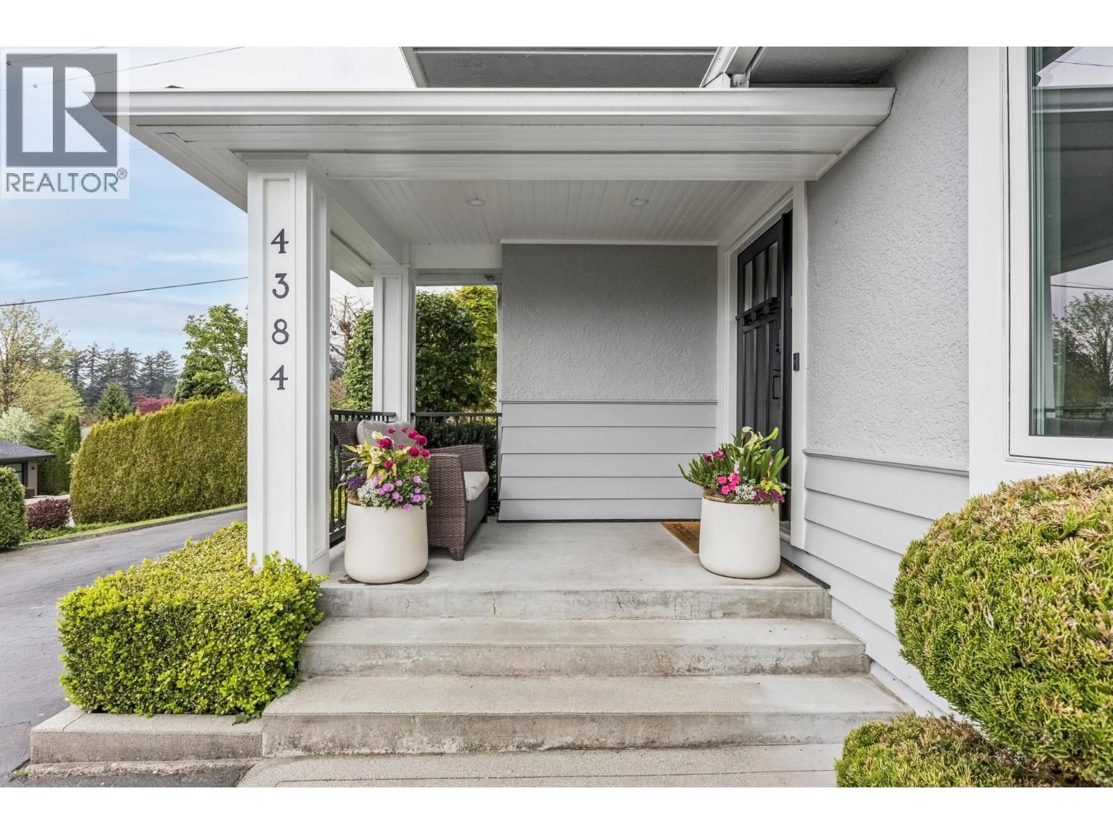 4384 Highland Boulevard, North Vancouver, British Columbia  V7R 2Z9 - Photo 2 - R3117827