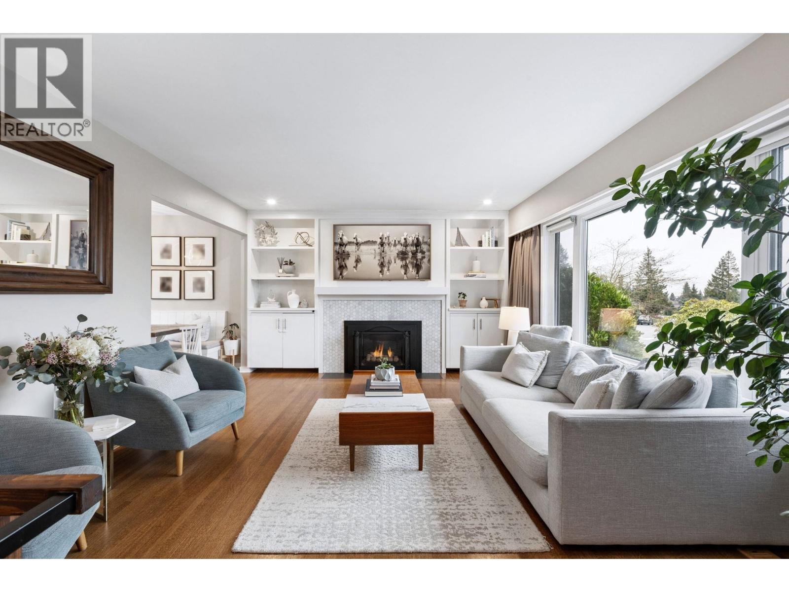 4384 Highland Boulevard, North Vancouver, British Columbia  V7R 2Z9 - Photo 4 - R3117827