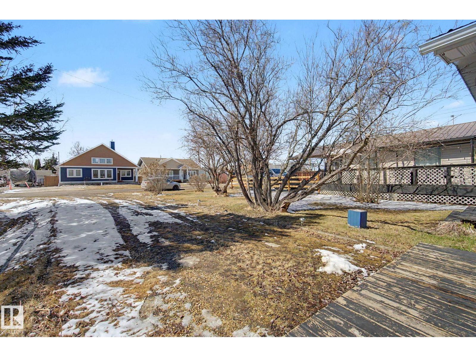 5015 57 St, Rural Lac Ste. Anne County, Alberta  T0E 0A0 - Photo 47 - E4484944