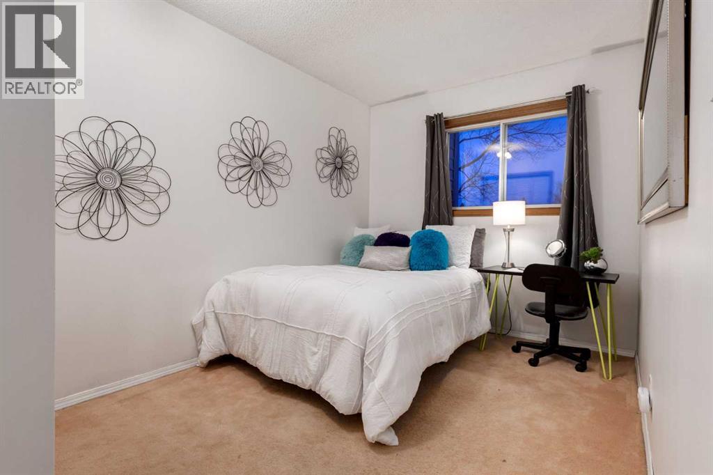 131 Deersaxon Circle Se, Calgary, Alberta  T2J 6V9 - Photo 26 - A2306193