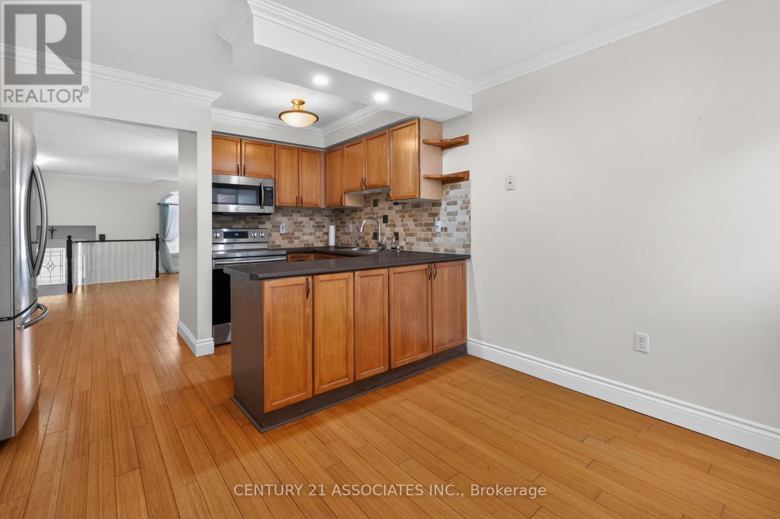 1817 Woodgate Court, Oshawa, Ontario  L1G 7Z1 - Photo 18 - E13064386