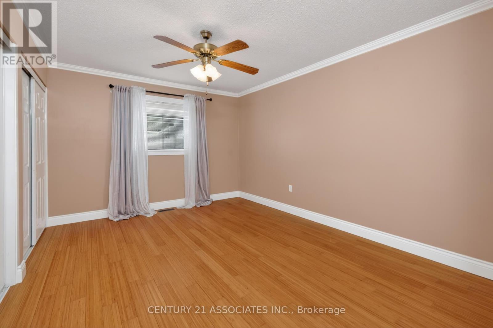 1817 Woodgate Court, Oshawa, Ontario  L1G 7Z1 - Photo 22 - E13064386