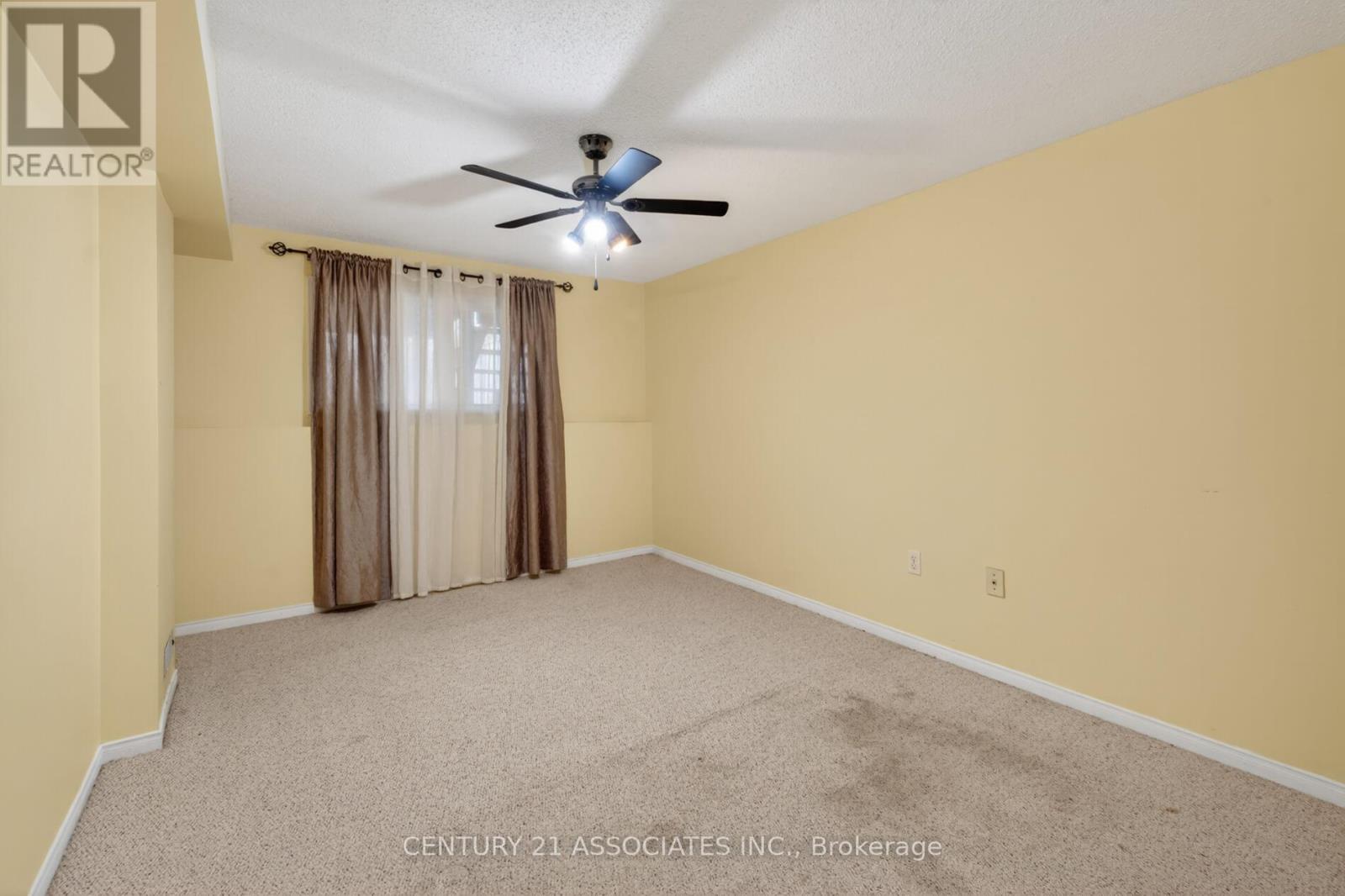 1817 Woodgate Court, Oshawa, Ontario  L1G 7Z1 - Photo 29 - E13064386