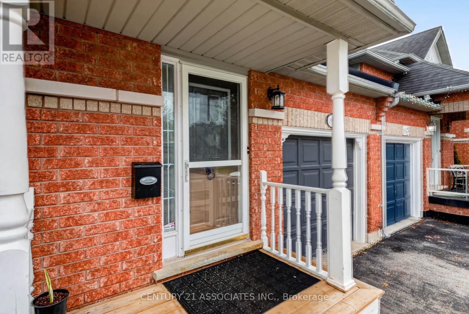 1817 Woodgate Court, Oshawa, Ontario  L1G 7Z1 - Photo 4 - E13064386