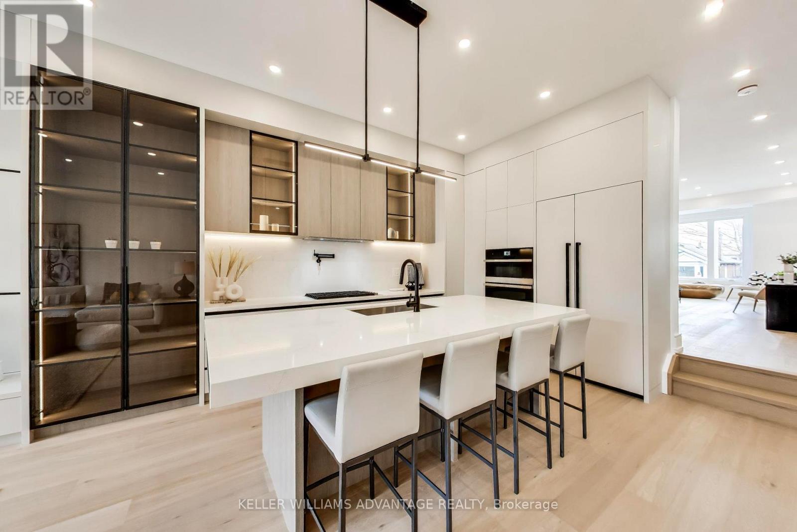 104 Yardley Avenue, Toronto, Ontario  M4B 2B1 - Photo 13 - E13064434