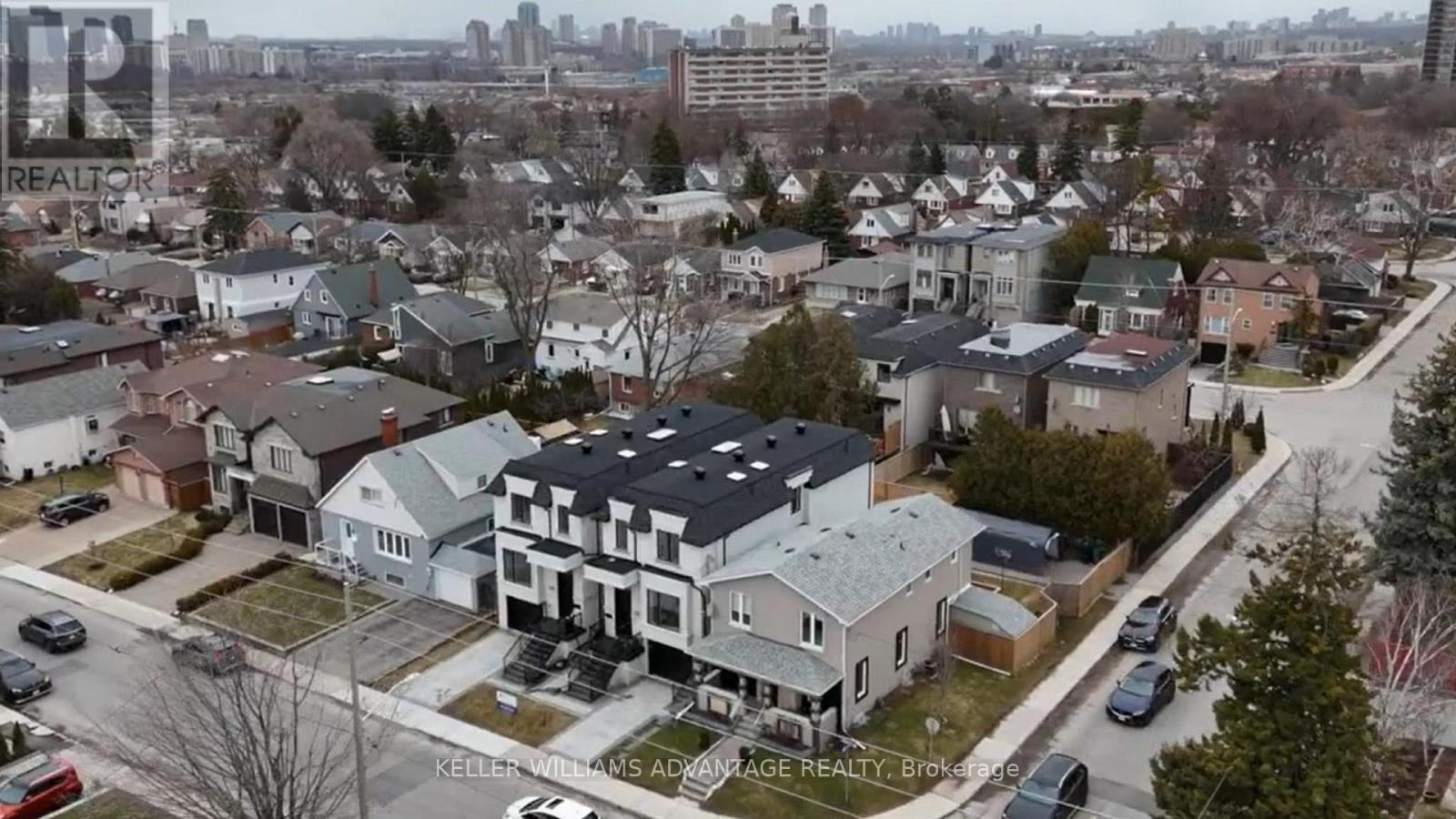 104 Yardley Avenue, Toronto, Ontario  M4B 2B1 - Photo 2 - E13064434