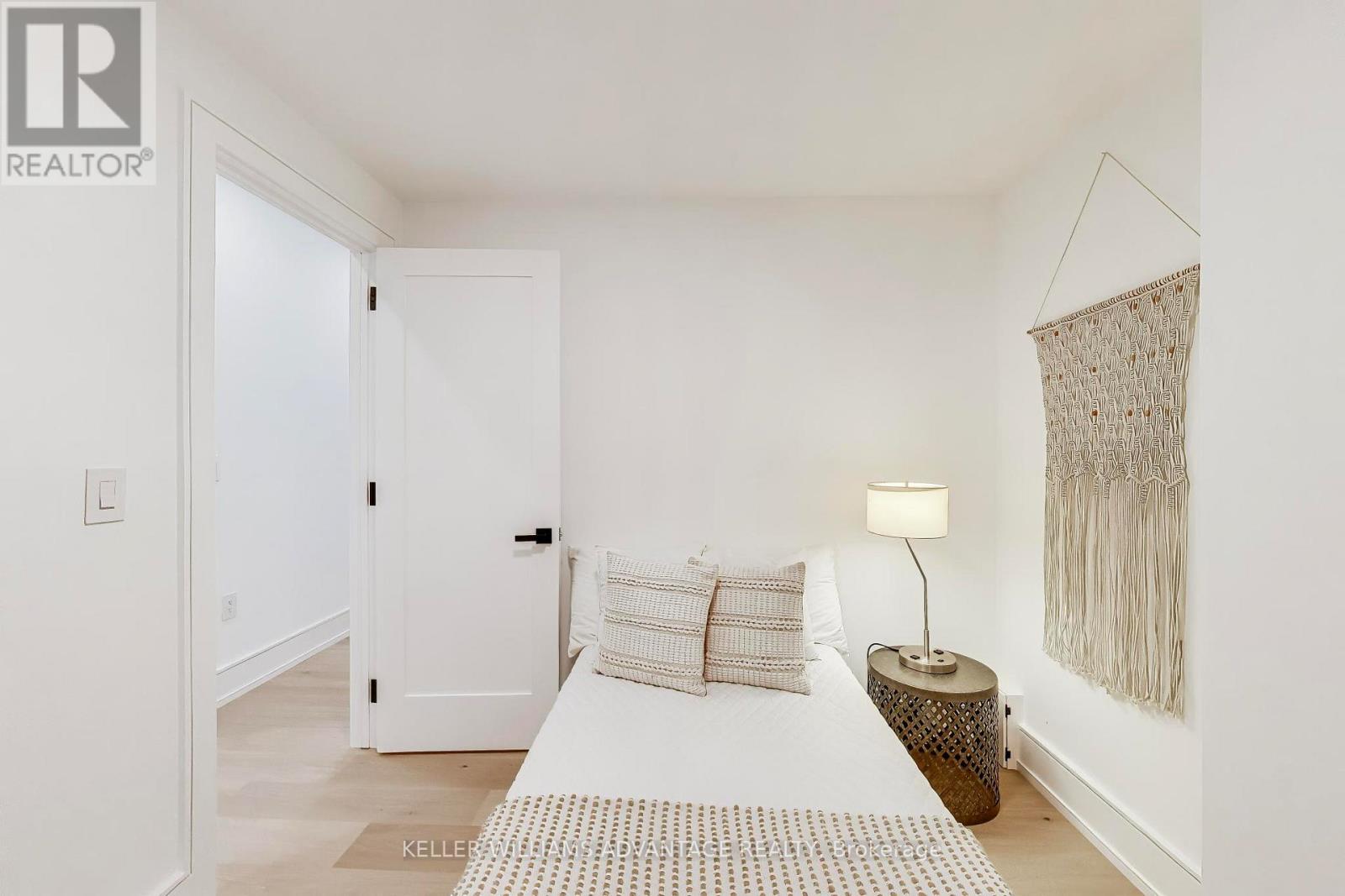 104 Yardley Avenue, Toronto, Ontario  M4B 2B1 - Photo 41 - E13064434
