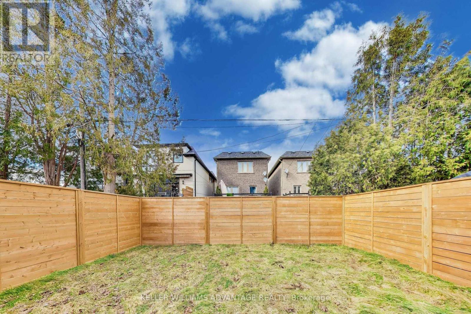 104 Yardley Avenue, Toronto, Ontario  M4B 2B1 - Photo 48 - E13064434