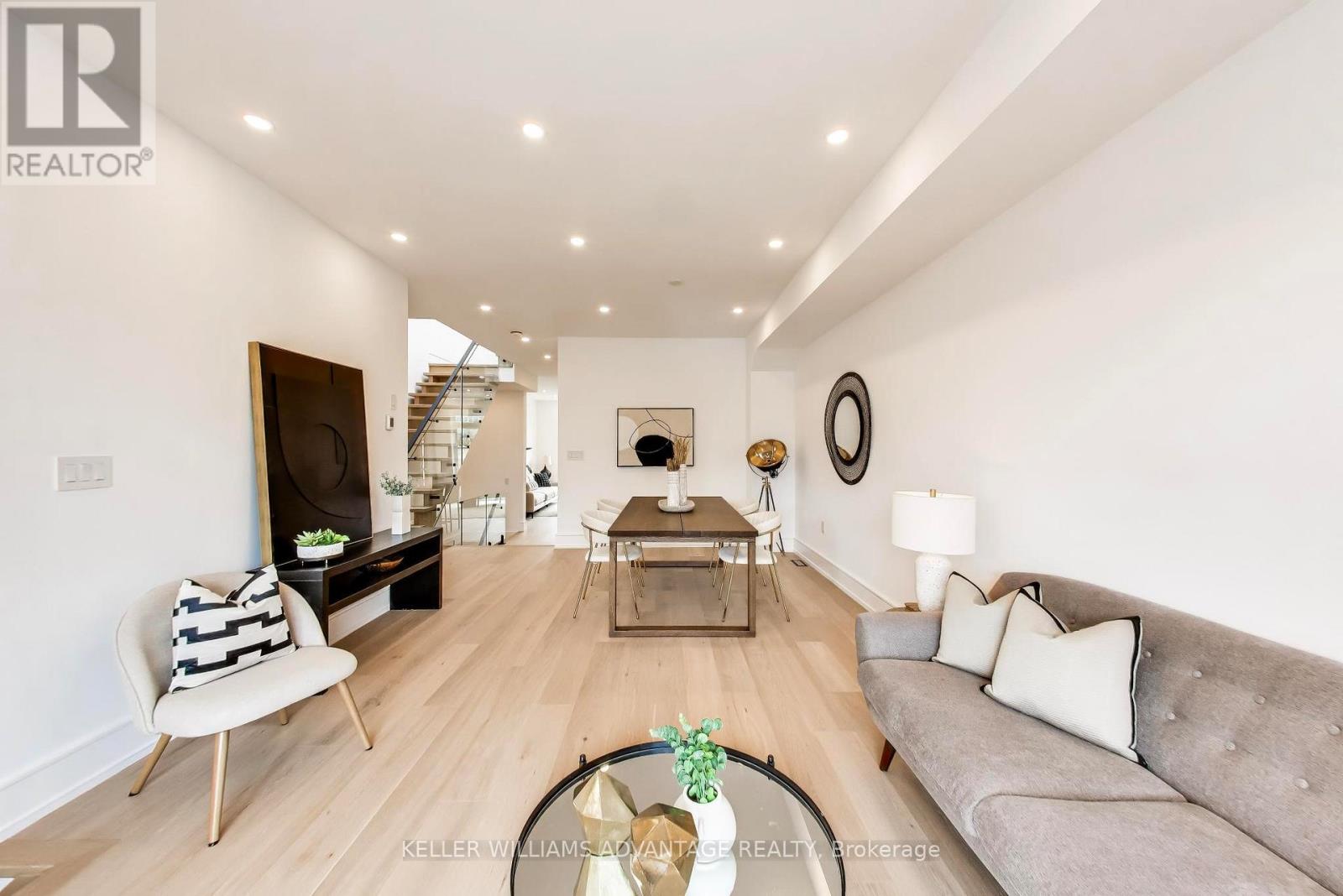 104 Yardley Avenue, Toronto, Ontario  M4B 2B1 - Photo 8 - E13064434