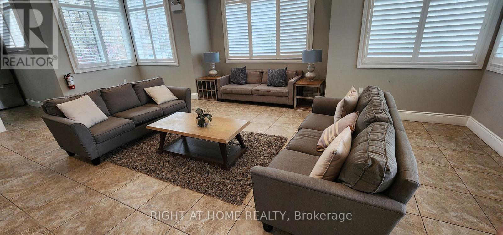 404 - 1460 Main Street E, Milton, Ontario  L9T 8W5 - Photo 24 - W13061054