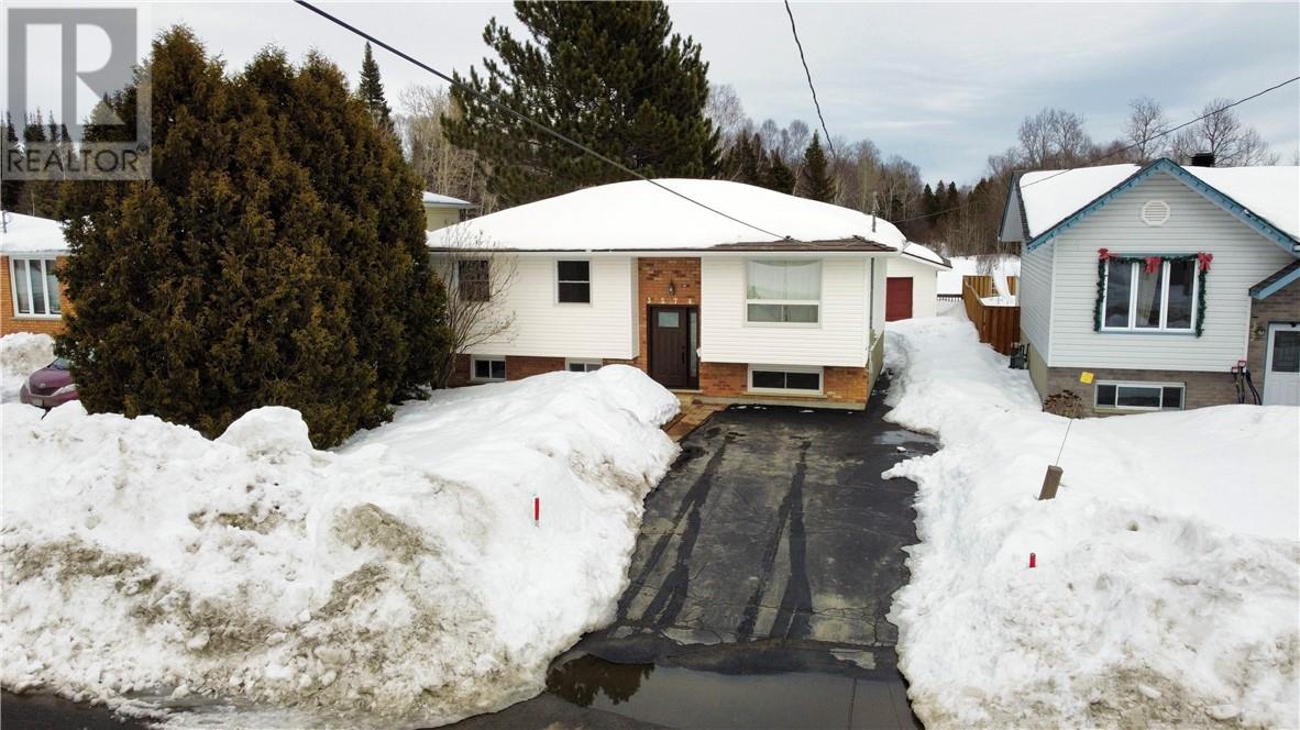3274 Percy Avenue, Val Caron, Ontario  P3N 1A3 - Photo 22 - 2127192