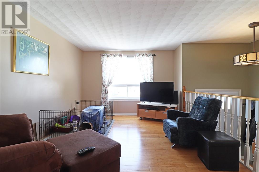 3274 Percy Avenue, Val Caron, Ontario  P3N 1A3 - Photo 5 - 2127192