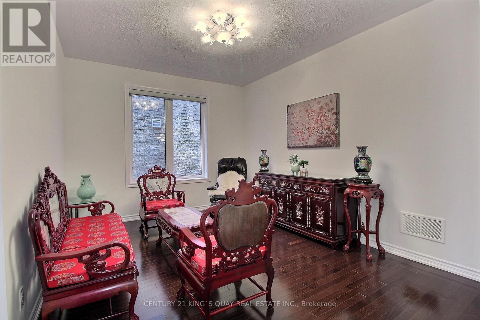 45 Chessington Avenue E, East Gwillimbury, Ontario  L9N 0R5 - Photo 8 - N13064404