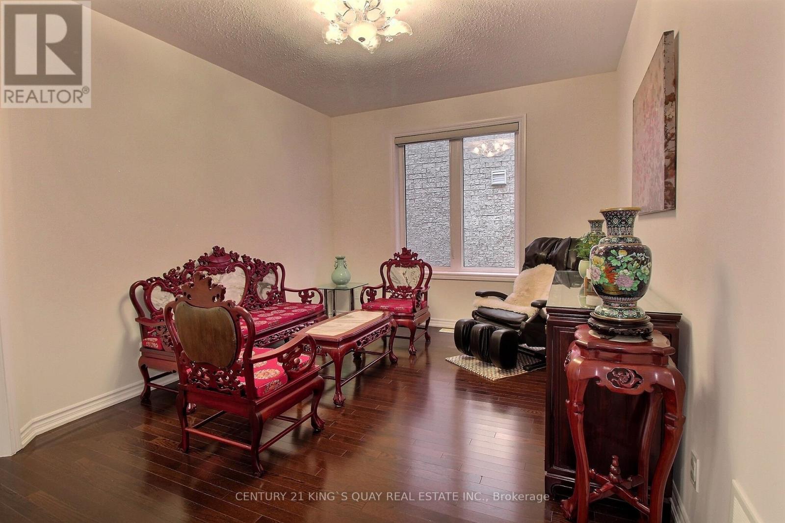 45 Chessington Avenue E, East Gwillimbury, Ontario  L9N 0R5 - Photo 9 - N13064404