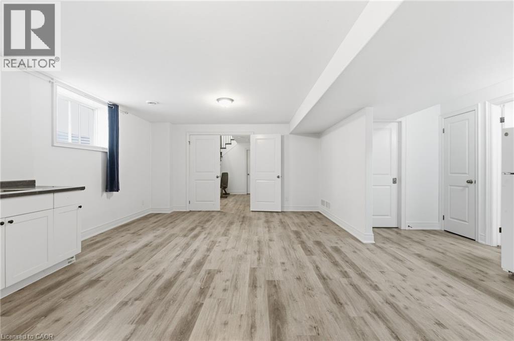 1049 Kettle Court Unit# Lower, Fort Erie, Ontario  L2A 1H3 - Photo 3 - 40825890