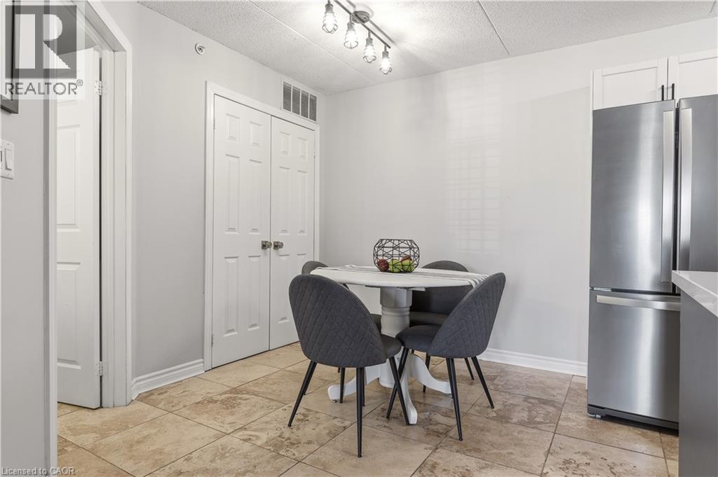 1451 Walkers Line Unit# 304, Burlington, Ontario  L7M 4P1 - Photo 6 - 40825791