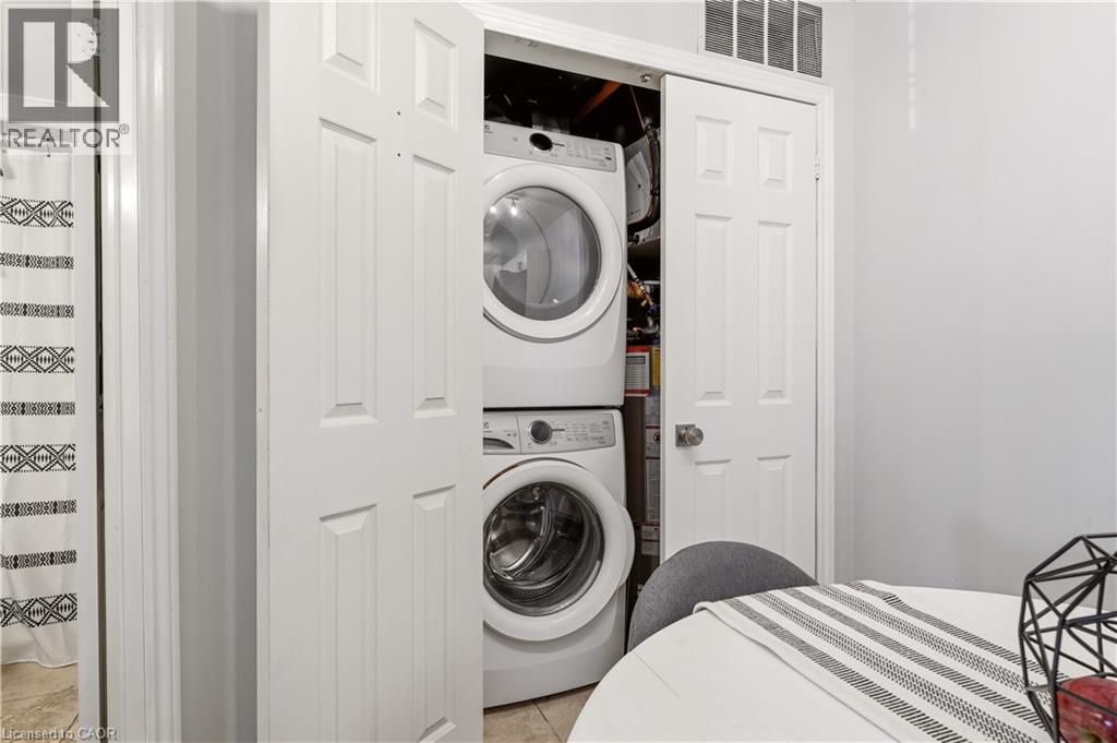 1451 Walkers Line Unit# 304, Burlington, Ontario  L7M 4P1 - Photo 8 - 40825791