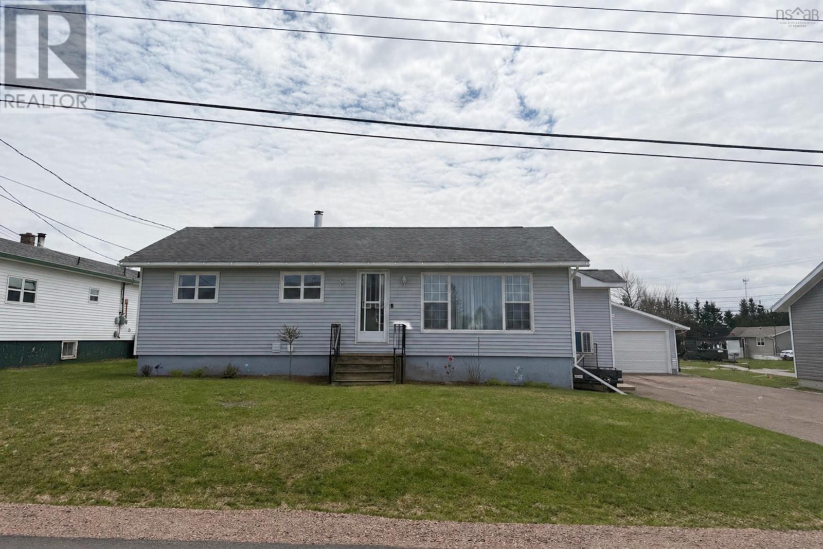 3 Gilroy Street, Springhill, Nova Scotia